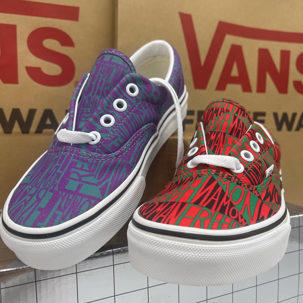 Vans Era (Moma)Faithringgold/True White Sneakers 
VN0A4BV41UC
Red Purple Graphic - Picture 4 of 16